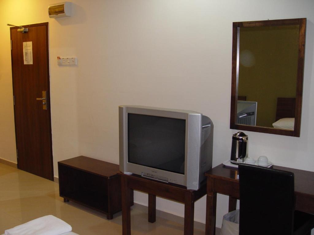 Jb City Hotel Johor Bahru Oda fotoğraf